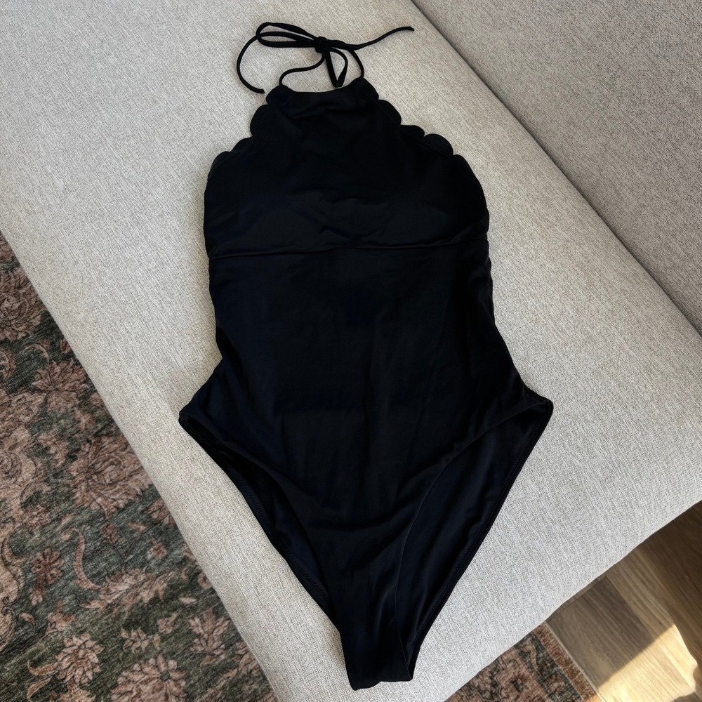 Chelsea 28 One Piece Swimsuit M Scalloped High Neck Halter Preppy Glam Coastal